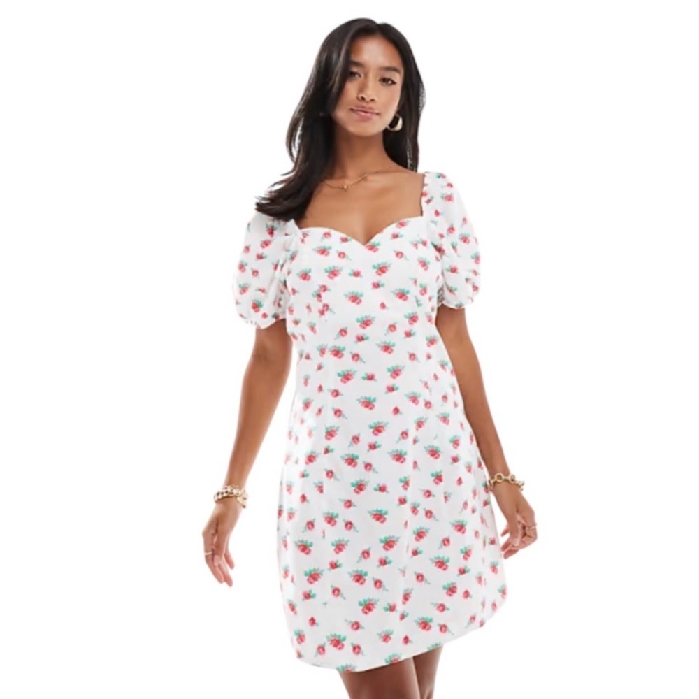 Vero Moda Sweetheart Neck Minidress with Puff Sleeves in Floral Size Large.